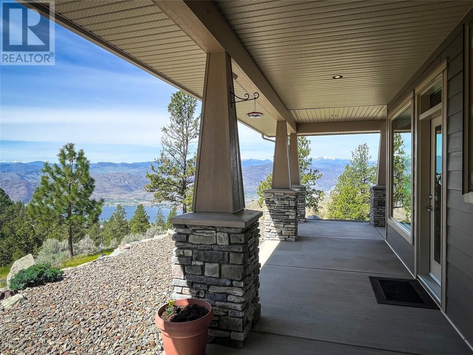 100 Maguire Place, Osoyoos