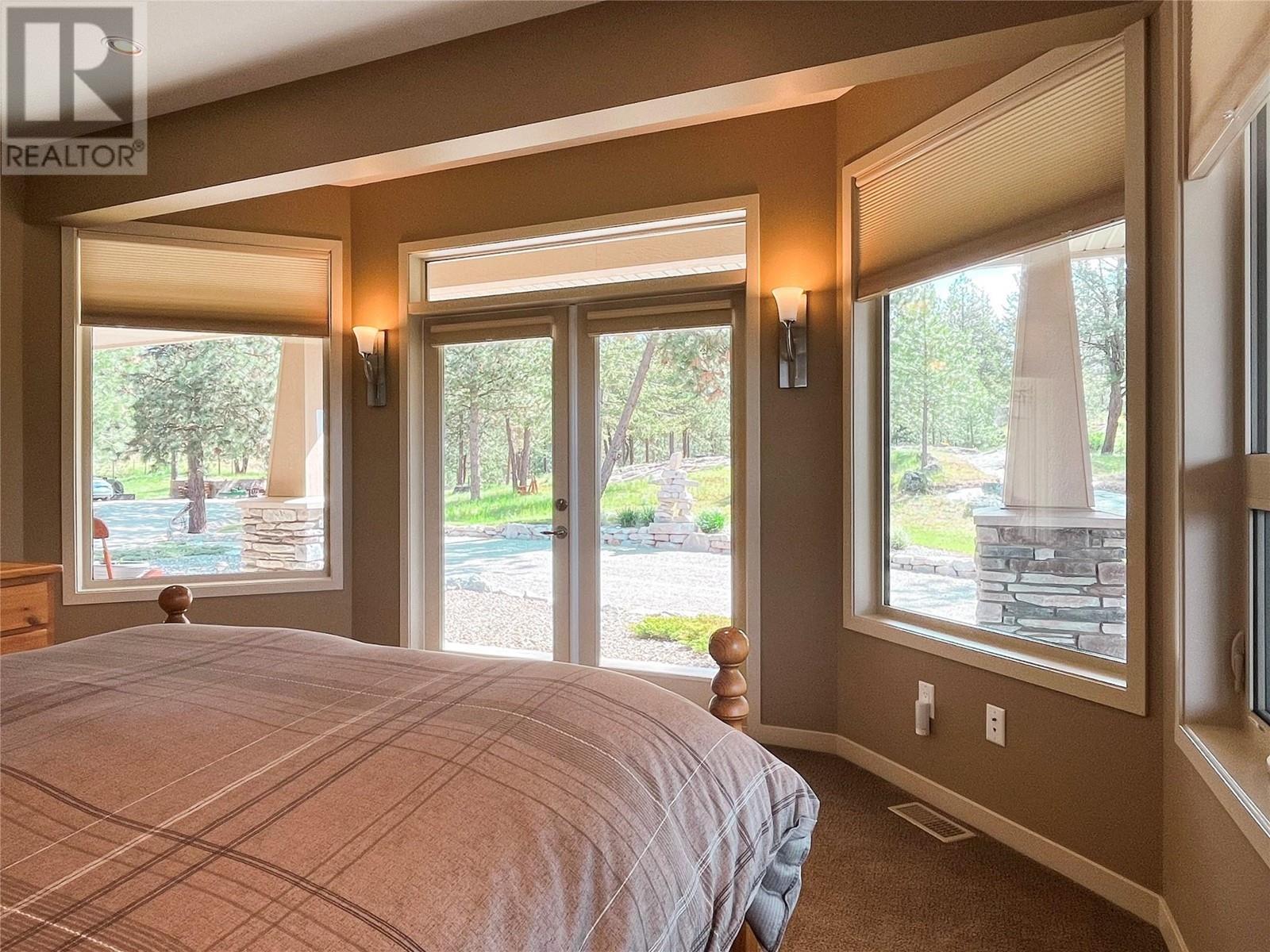 100 Maguire Place, Osoyoos
