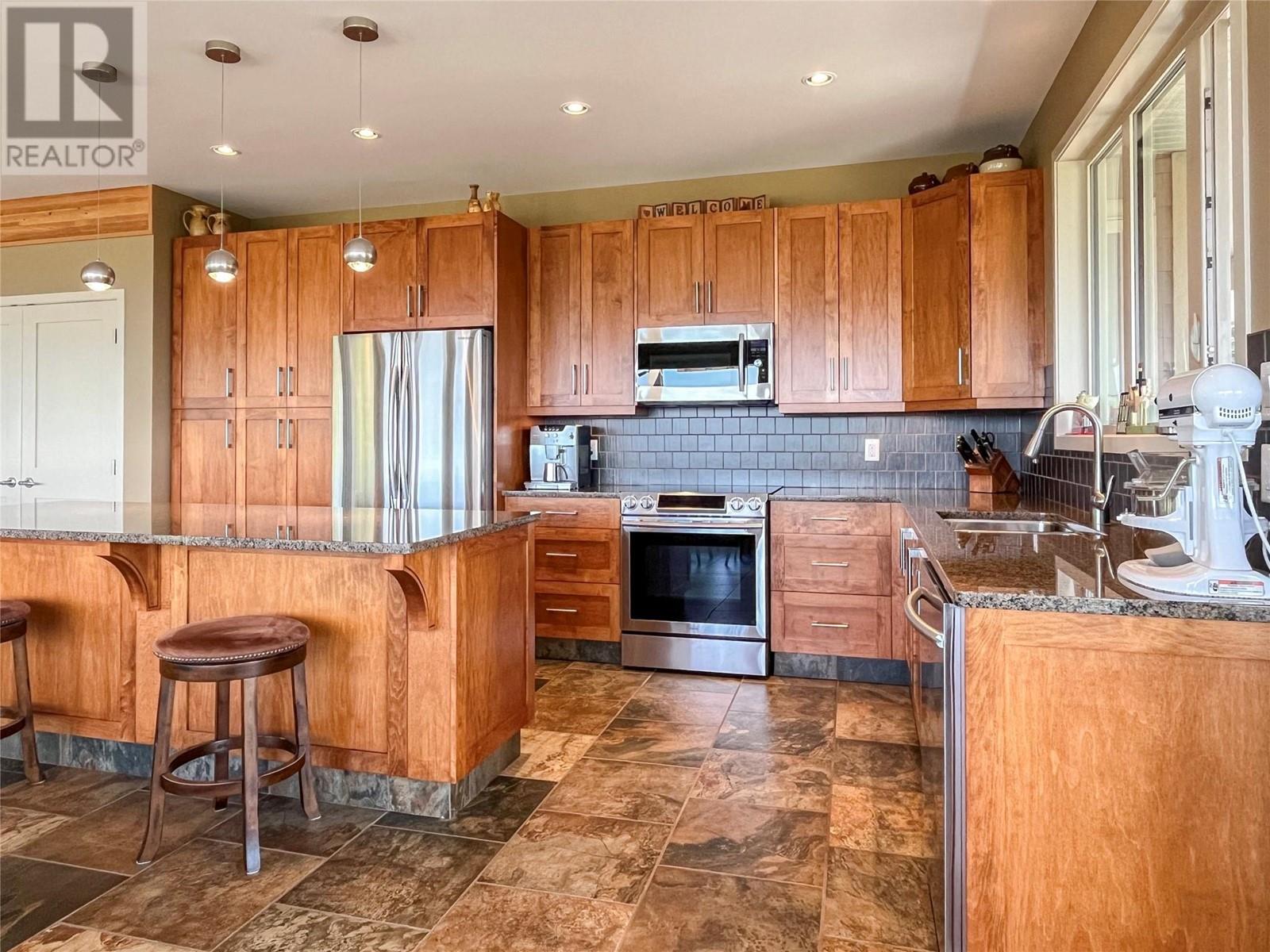 100 Maguire Place, Osoyoos