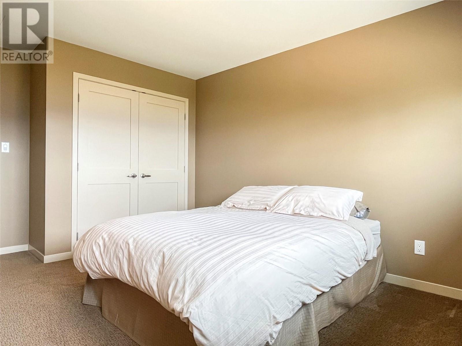100 Maguire Place, Osoyoos