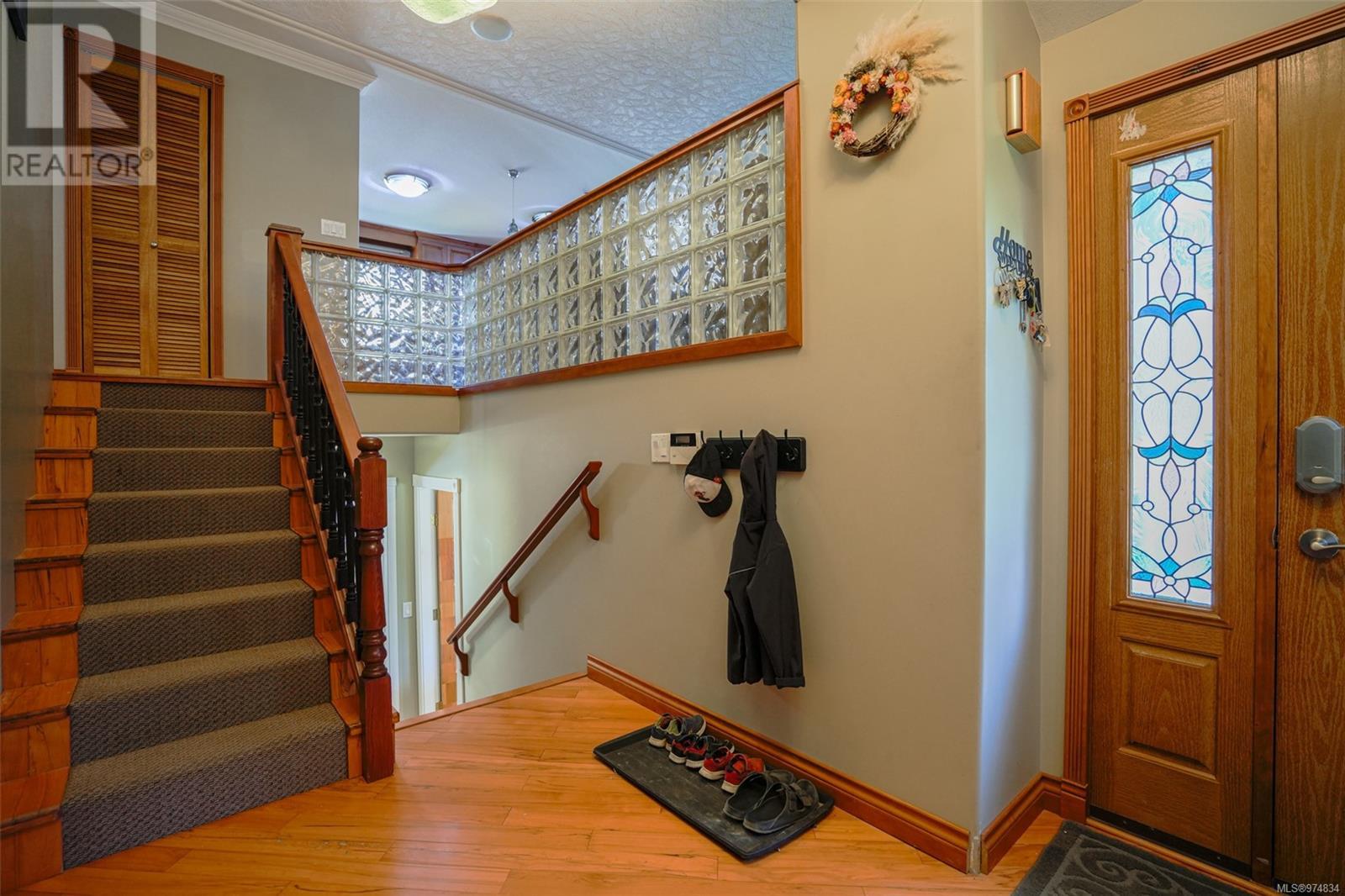 5953 Stuart Ave, Port Alberni real estate listing 974834