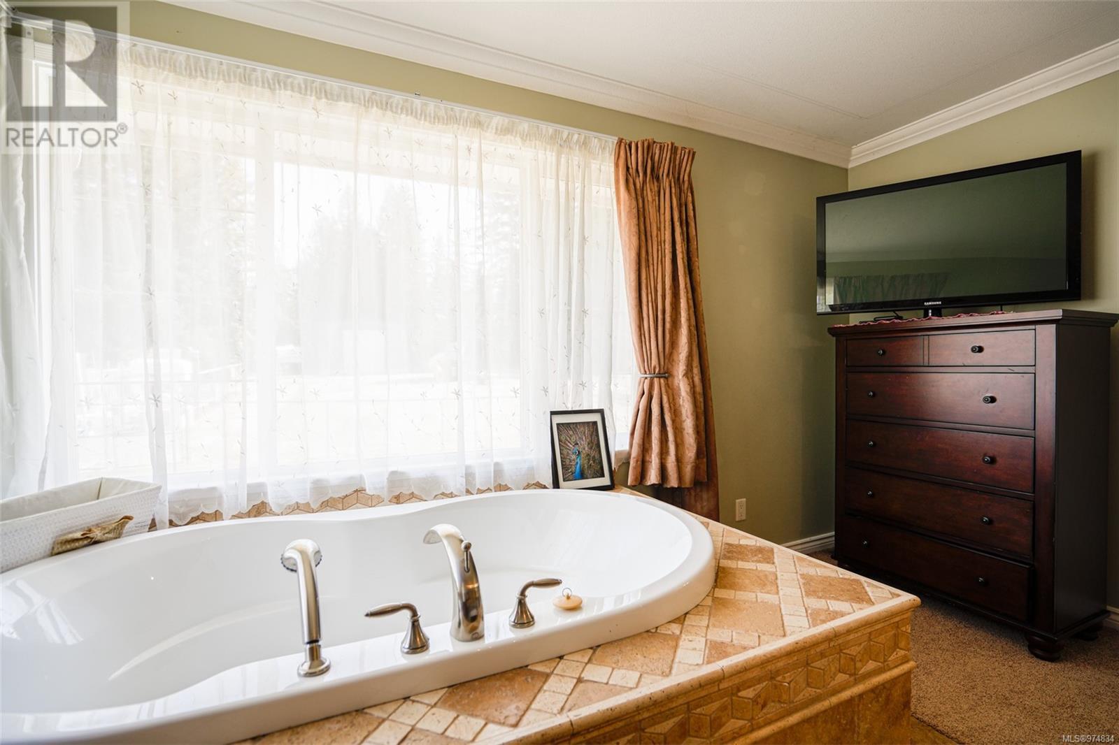 5953 Stuart Ave, Port Alberni real estate listing 974834