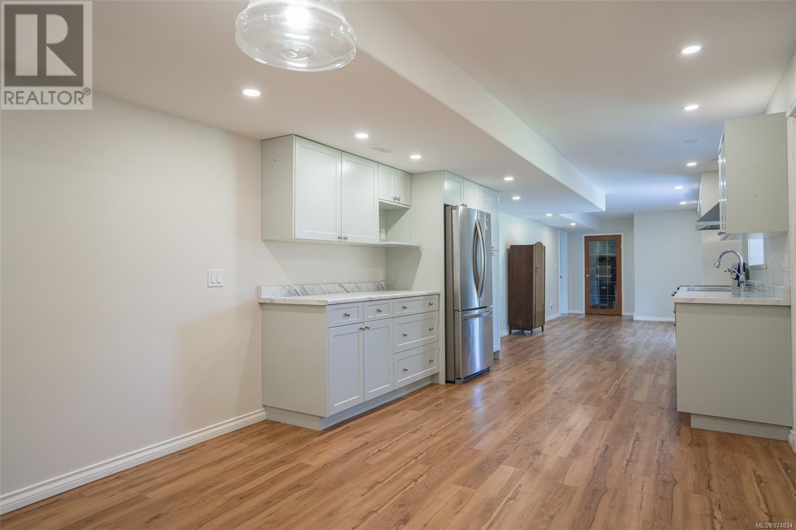 5953 Stuart Ave, Port Alberni real estate listing 974834