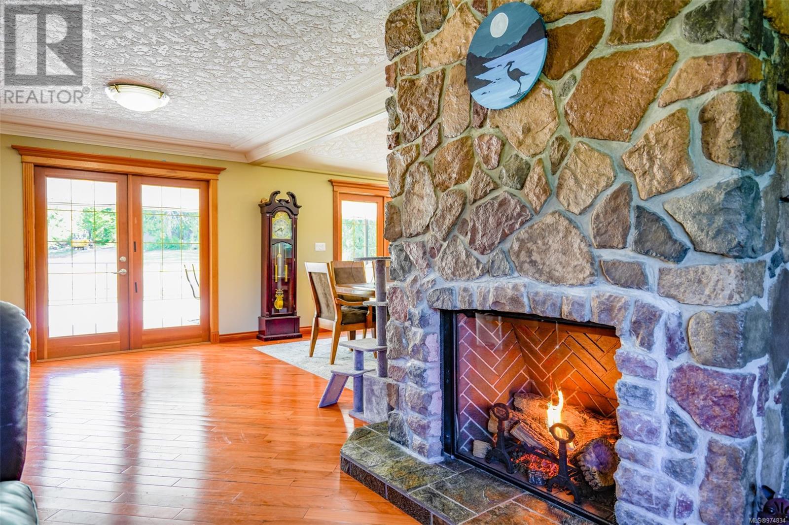 5953 Stuart Ave, Port Alberni real estate listing 974834