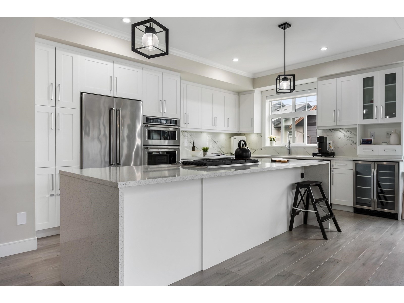 90 17033 FRASER HIGHWAY, Surrey