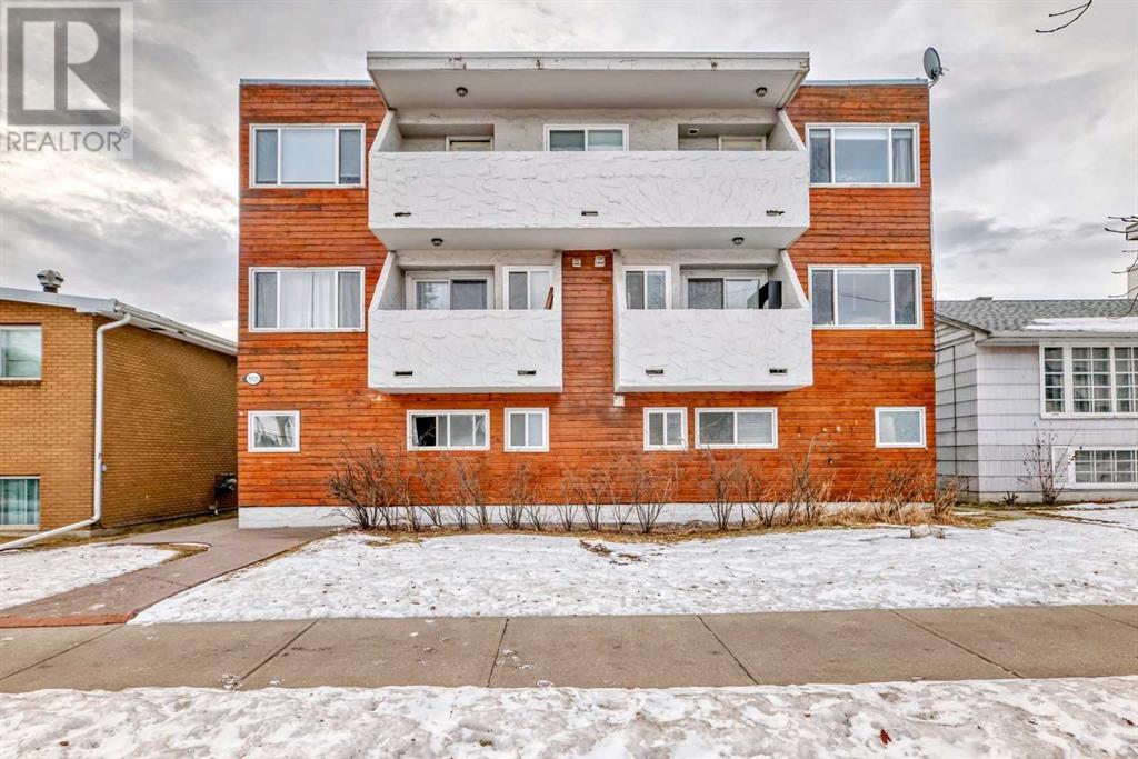 Single Family House Low rise for Sale in    Avenue SW Sunalta Calgary 