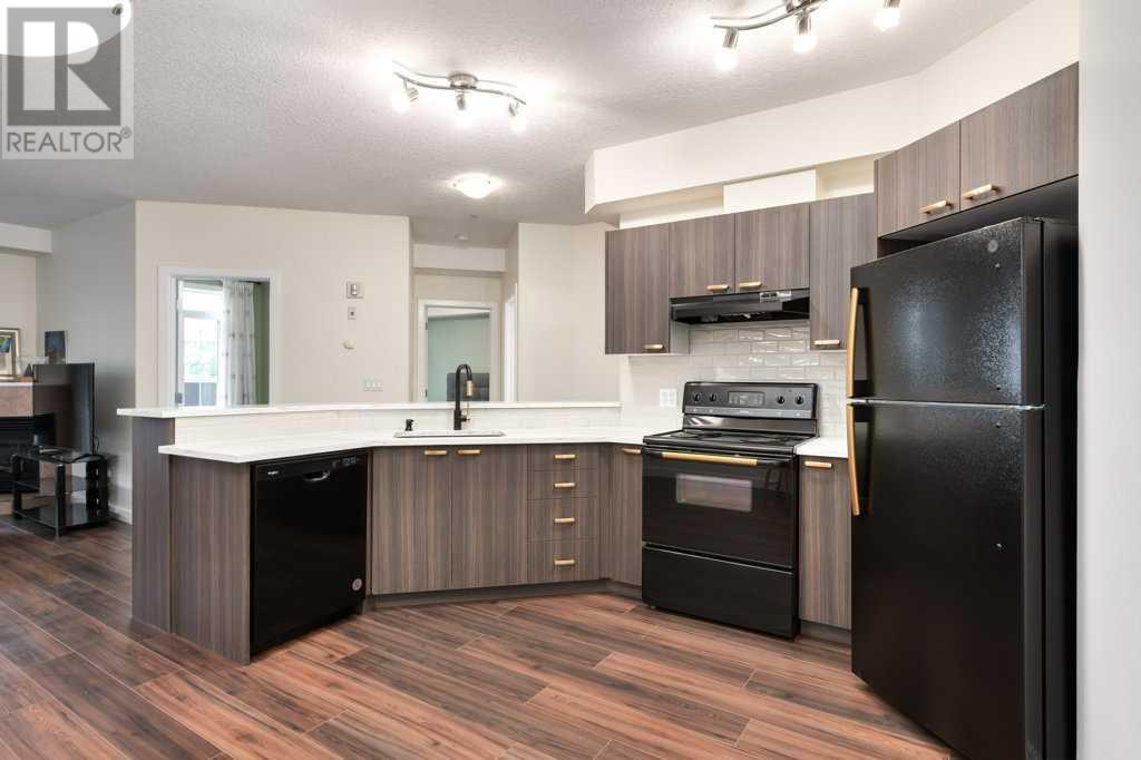 Single Family House Low rise for Sale in   A Street SW Bankview Calgary 