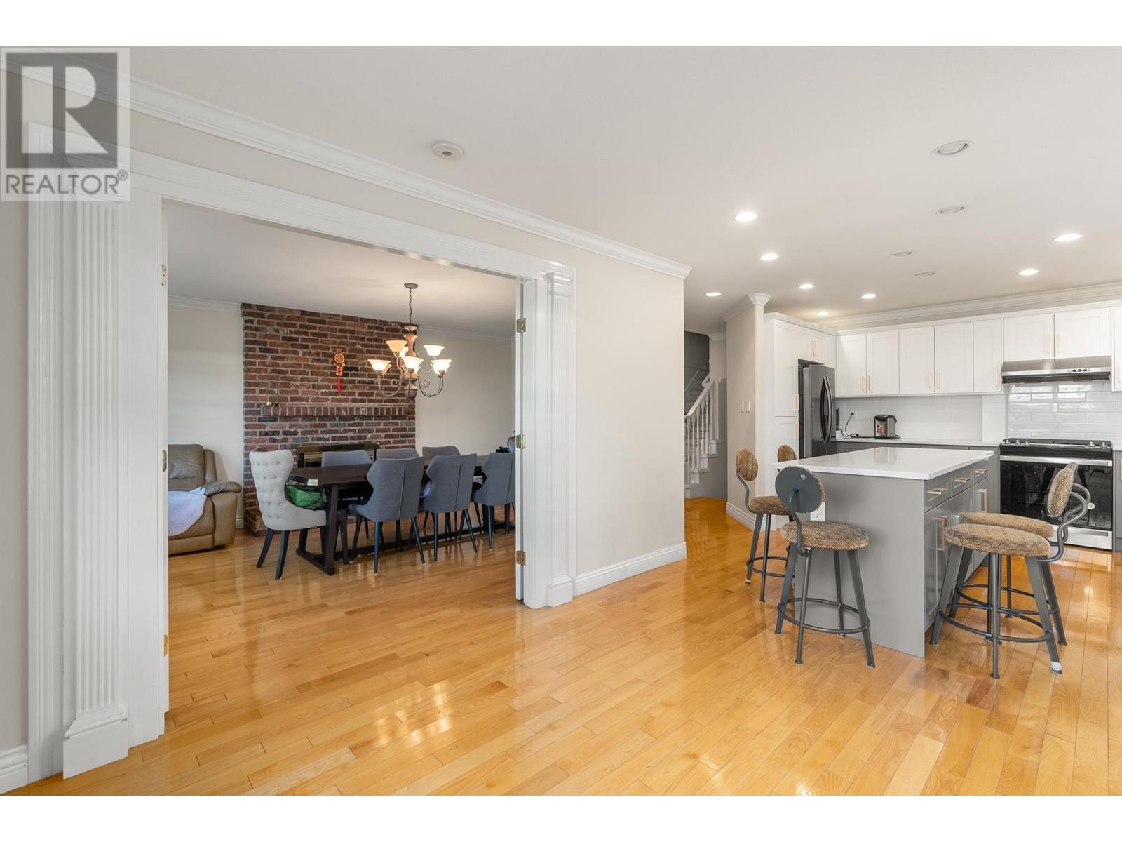 11540 KINGFISHER Drive, Richmond