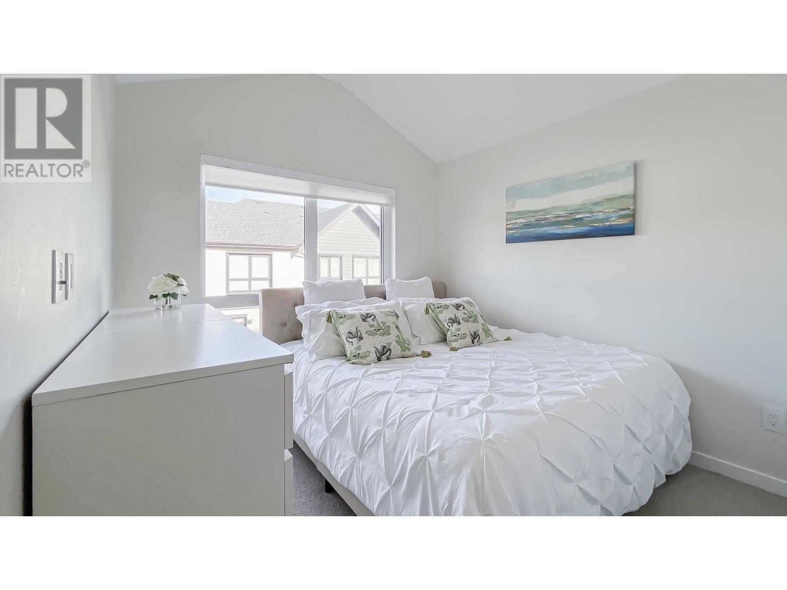 Photo 19 of 215 4738 Hemlock Way, Tsawwassen BC