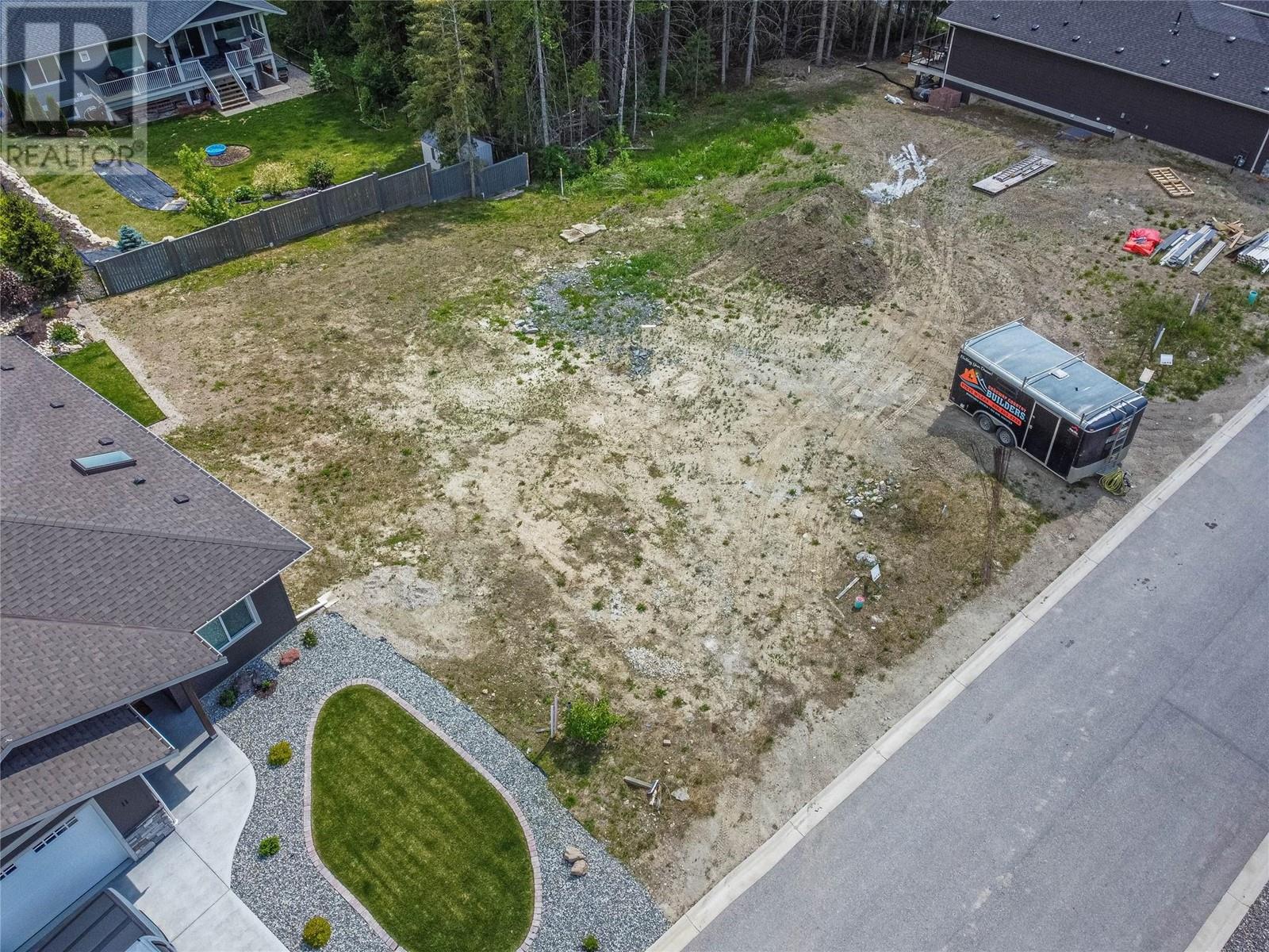 Photo 3 of 2715 Golf Course Drive Unit 10, Blind Bay BC