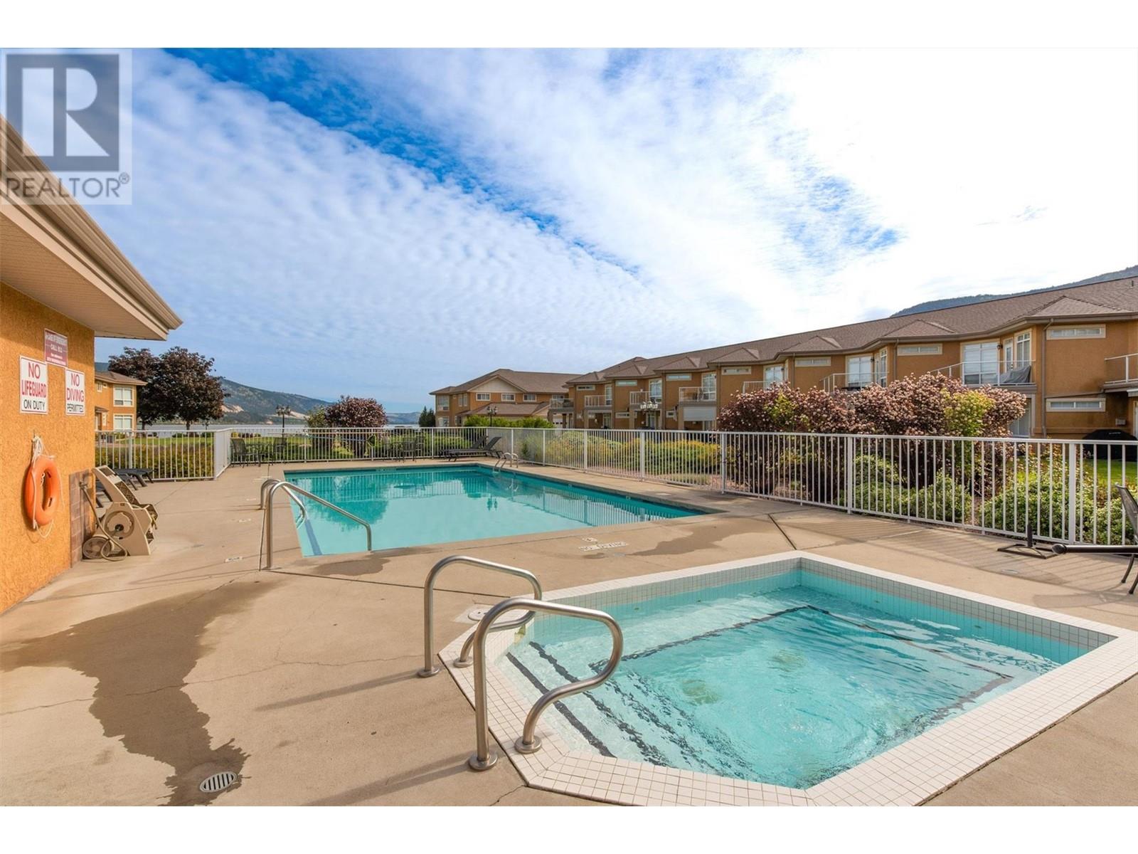 105 3570 Woodsdale Road, Lake Country