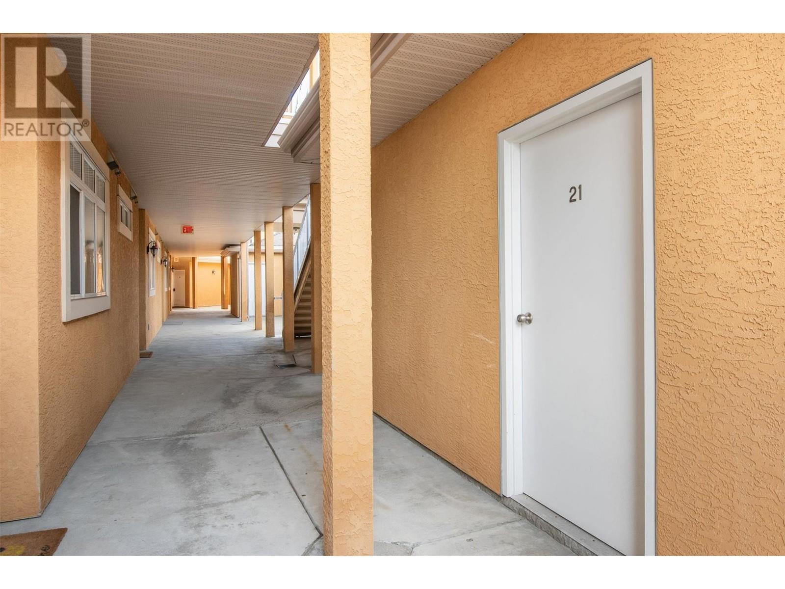 105 3570 Woodsdale Road, Lake Country