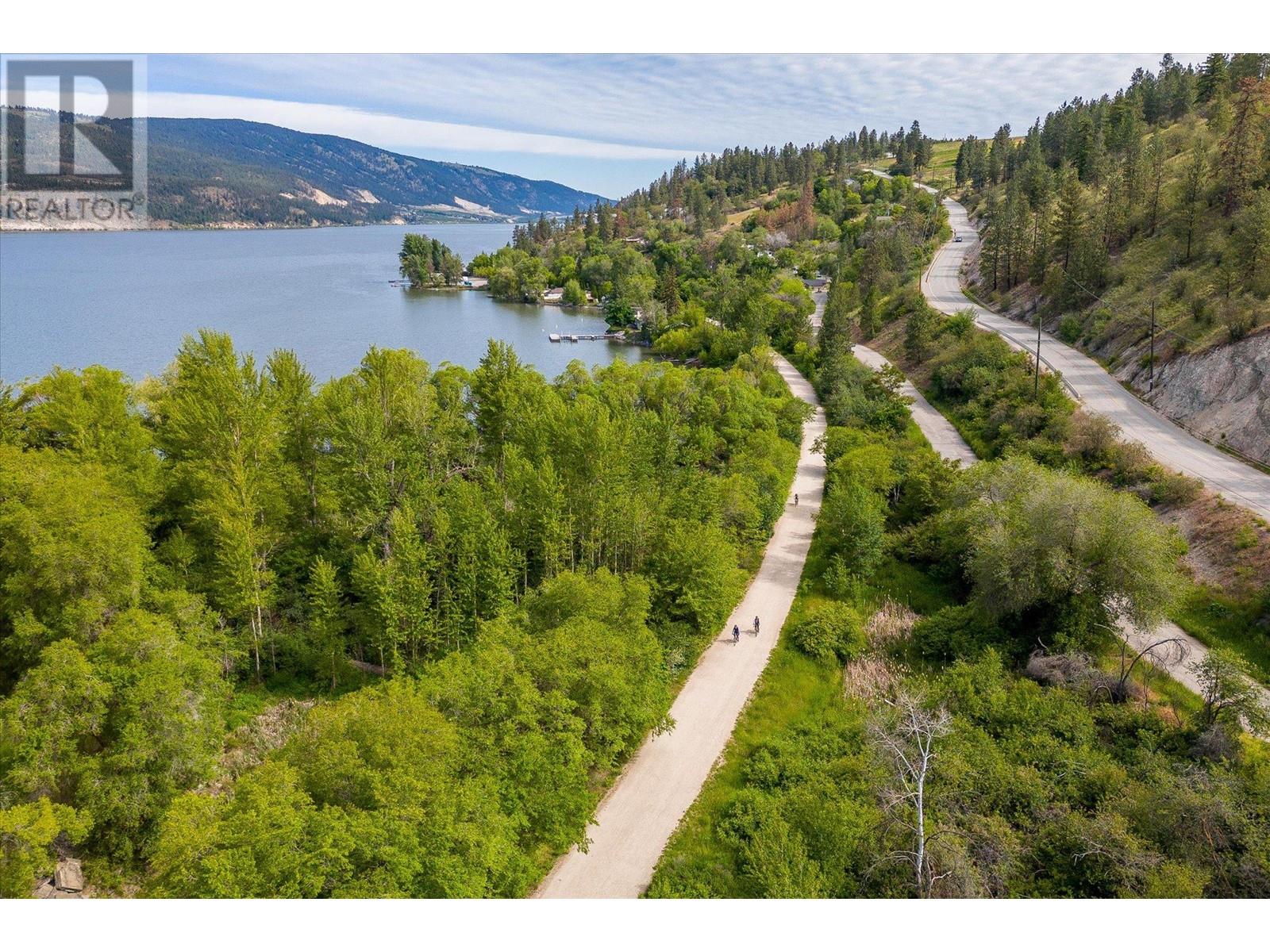 105 3570 Woodsdale Road, Lake Country