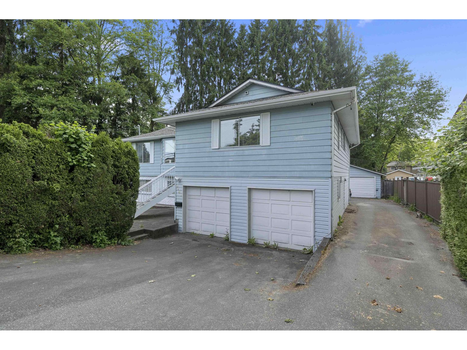 Photo 2 of 8941 132 Street, Surrey BC