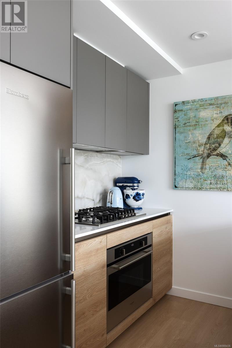 1205 363 Tyee Road, Victoria