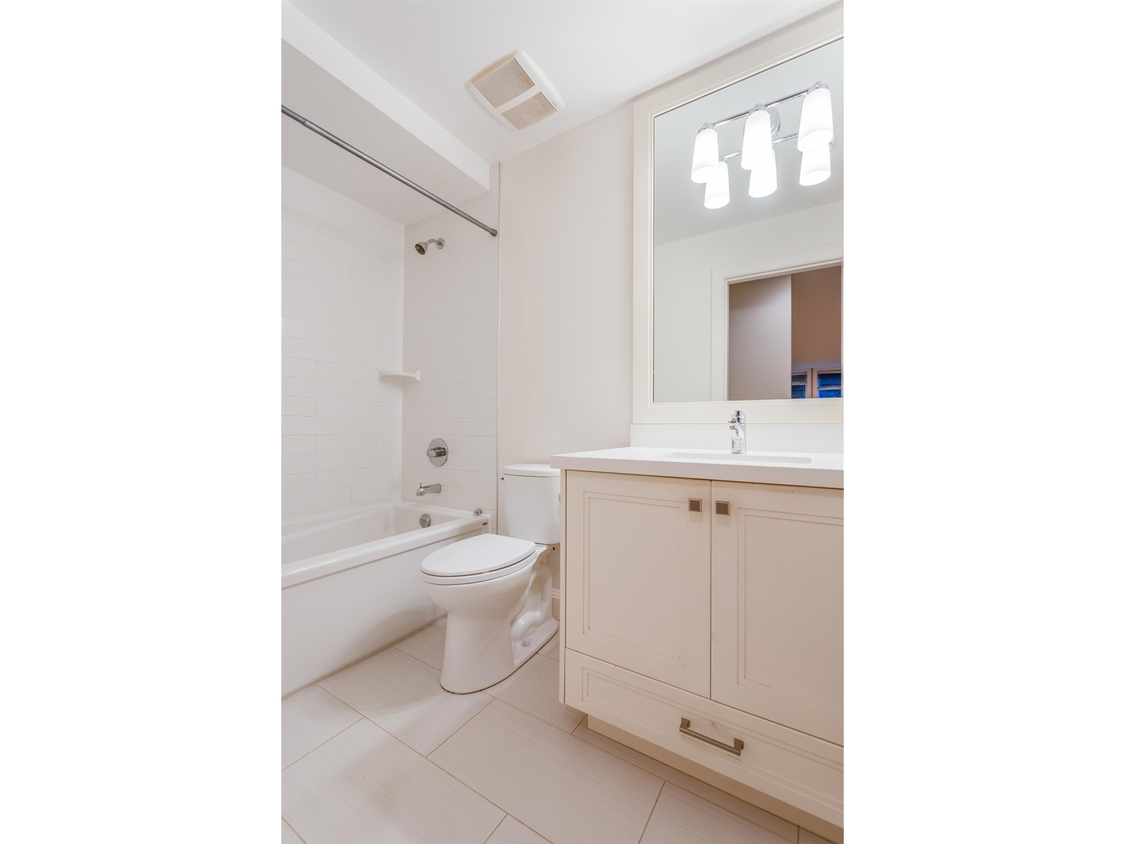 2202 MADRONA PLACE, Surrey