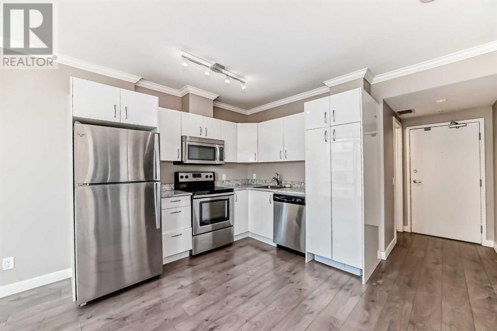 Single Family House High rise for Sale in   Brentwood Common NW Brentwood Calgary 