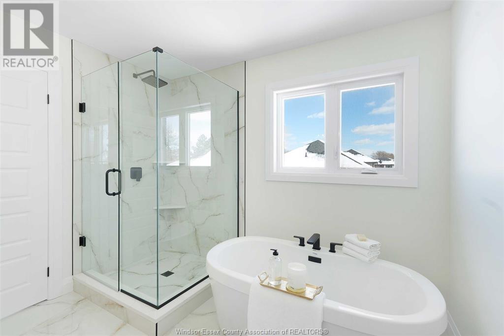 Photo 27 of 2490 Partington Avenue, Windsor ON