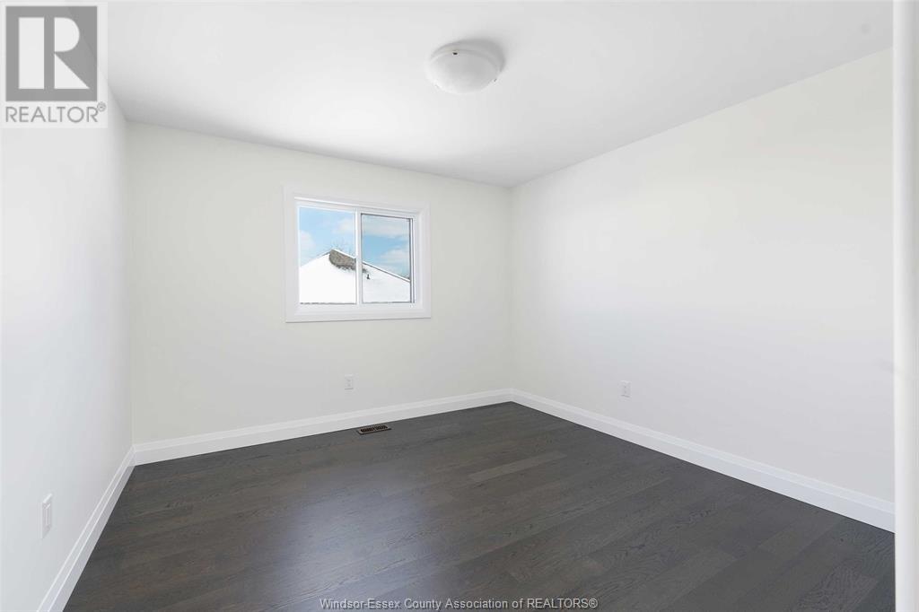 Photo 31 of 2490 Partington Avenue, Windsor ON