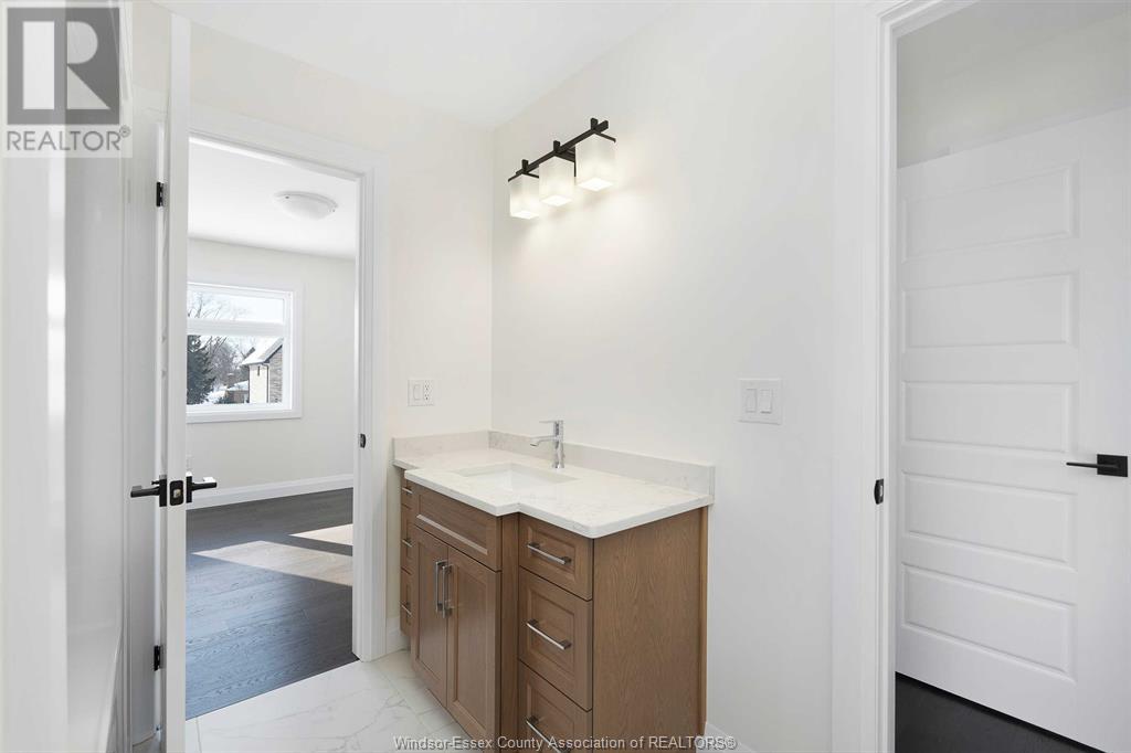 Photo 33 of 2490 Partington Avenue, Windsor ON