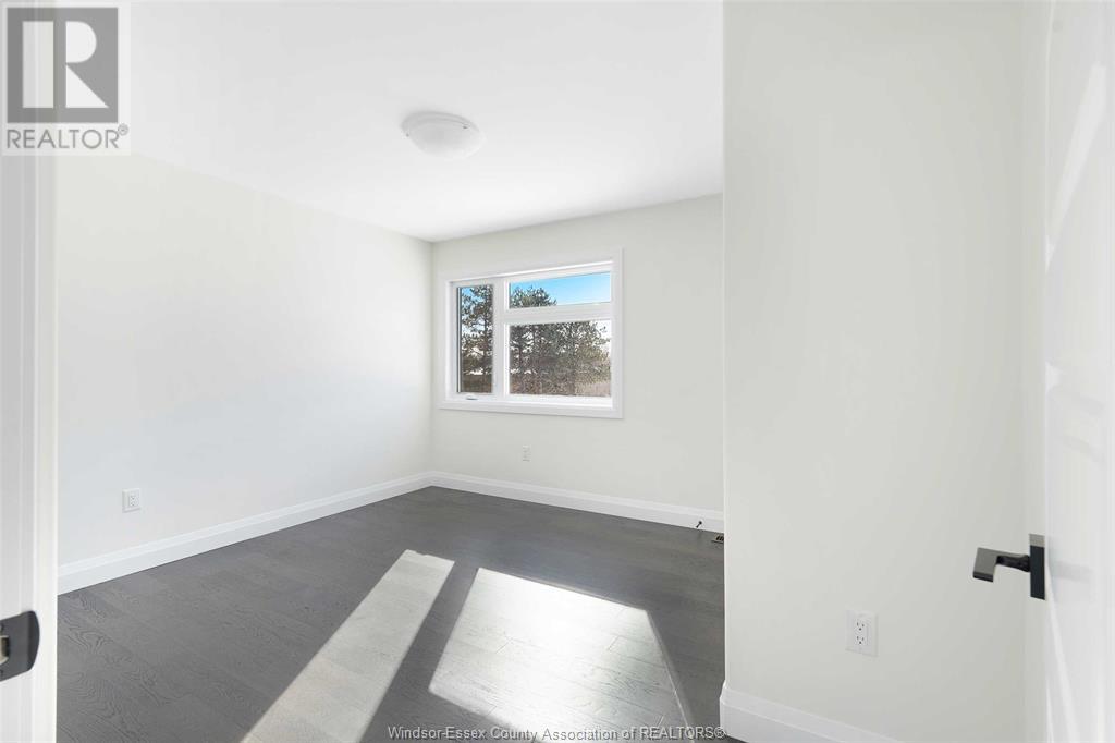 Photo 28 of 2490 Partington Avenue, Windsor ON