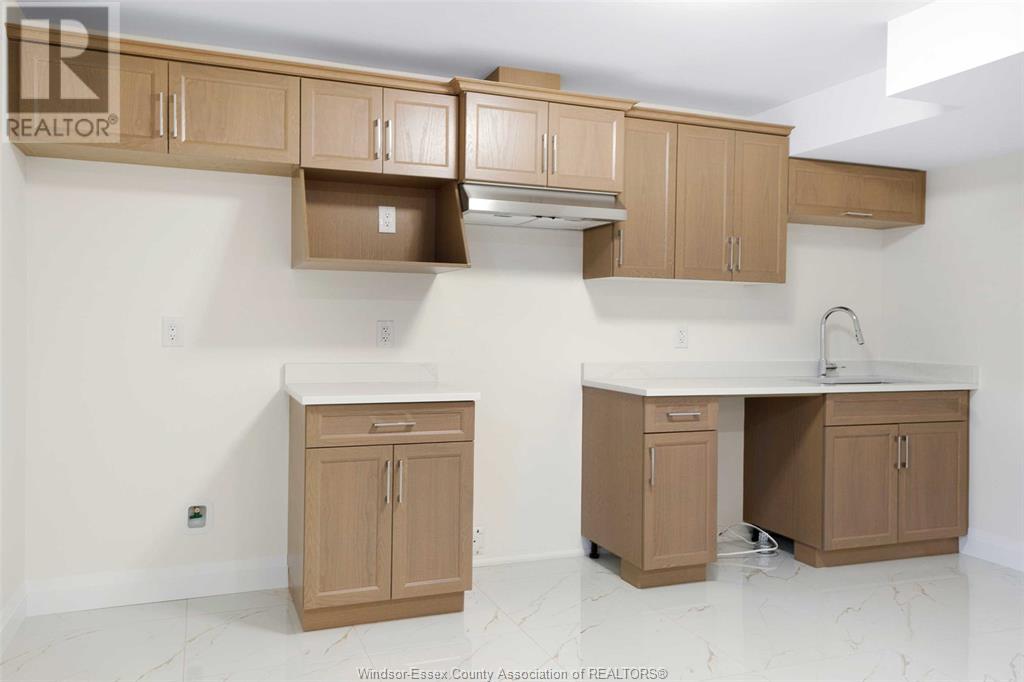 Photo 42 of 2490 Partington Avenue, Windsor ON