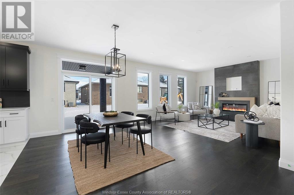 Photo 12 of 2490 Partington Avenue, Windsor ON