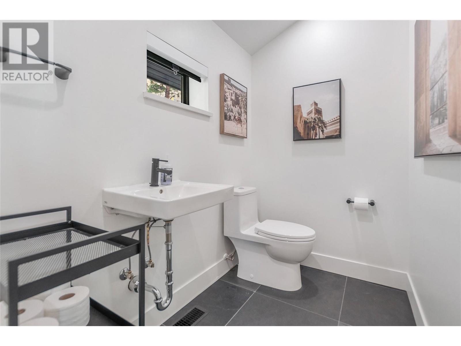 2710 WORKMAN Place, Naramata