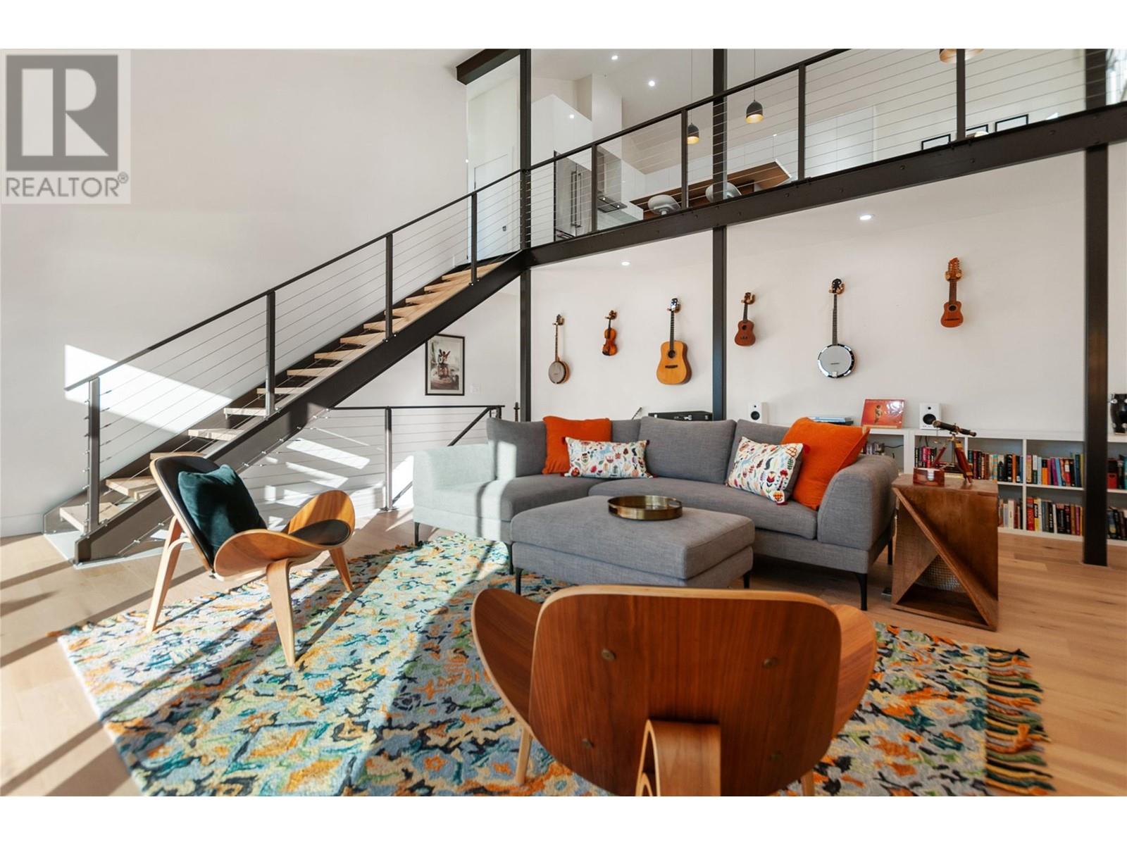 2710 WORKMAN Place, Naramata