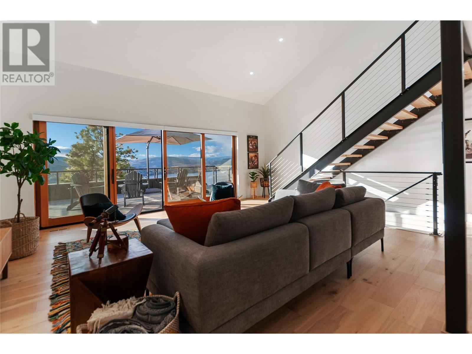 2710 WORKMAN Place, Naramata