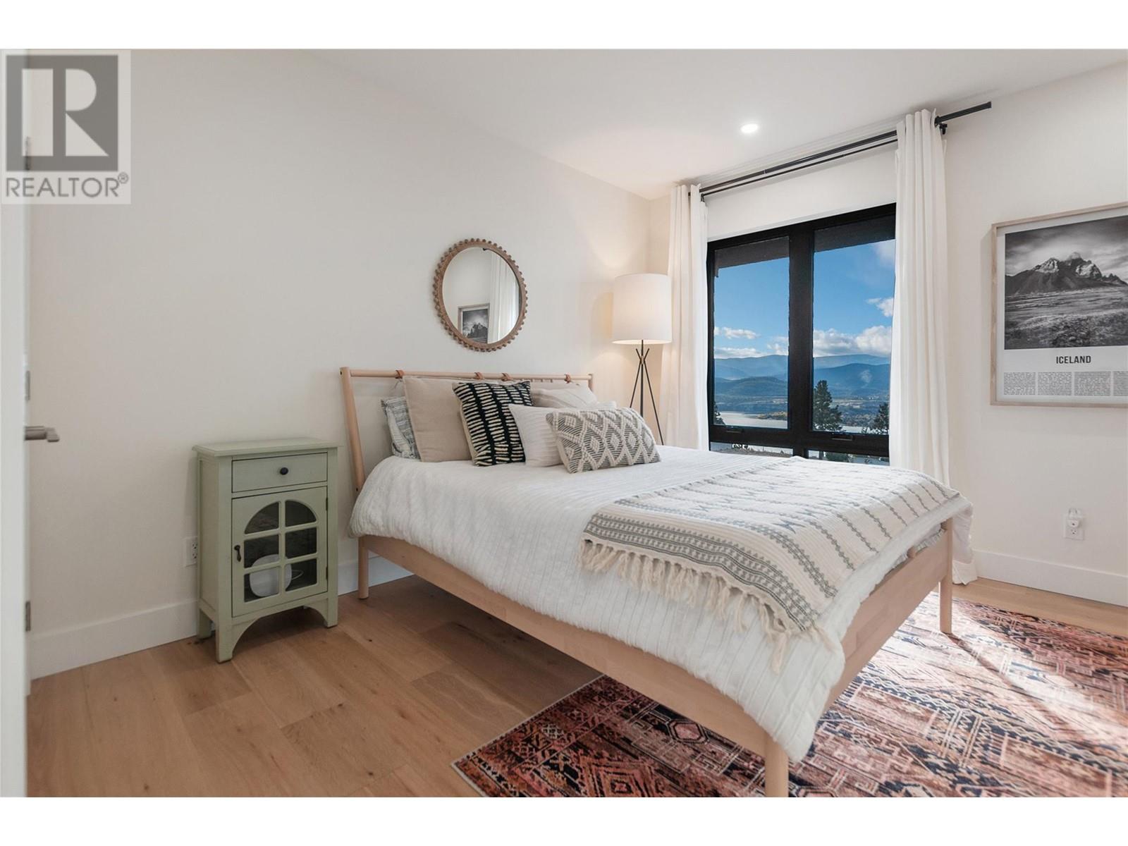 2710 WORKMAN Place, Naramata