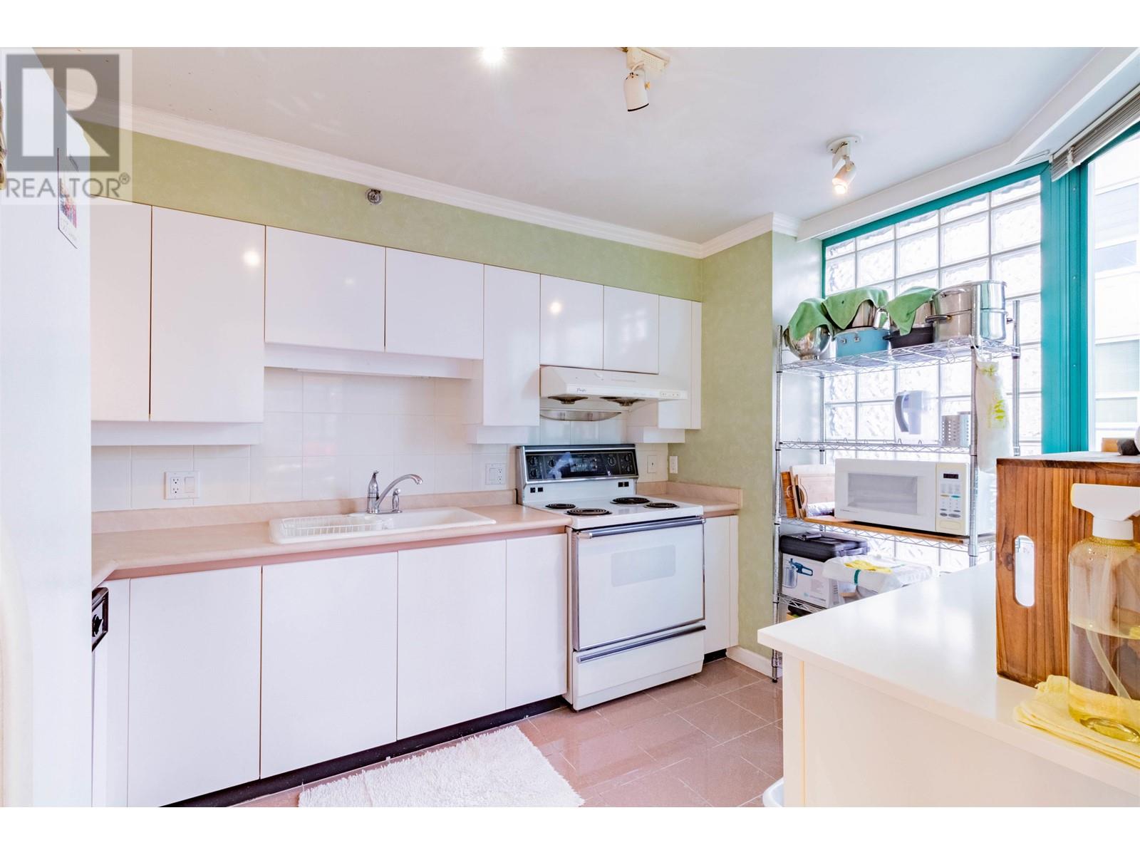 801 1132 HARO STREET, Vancouver