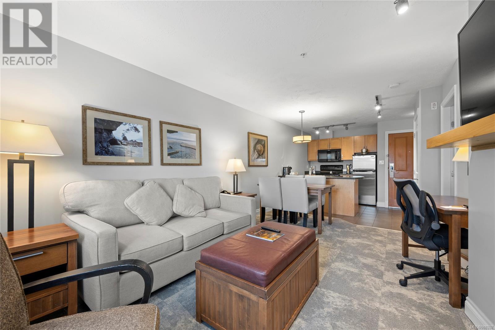 210D 1800 Riverside Lane, Courtenay