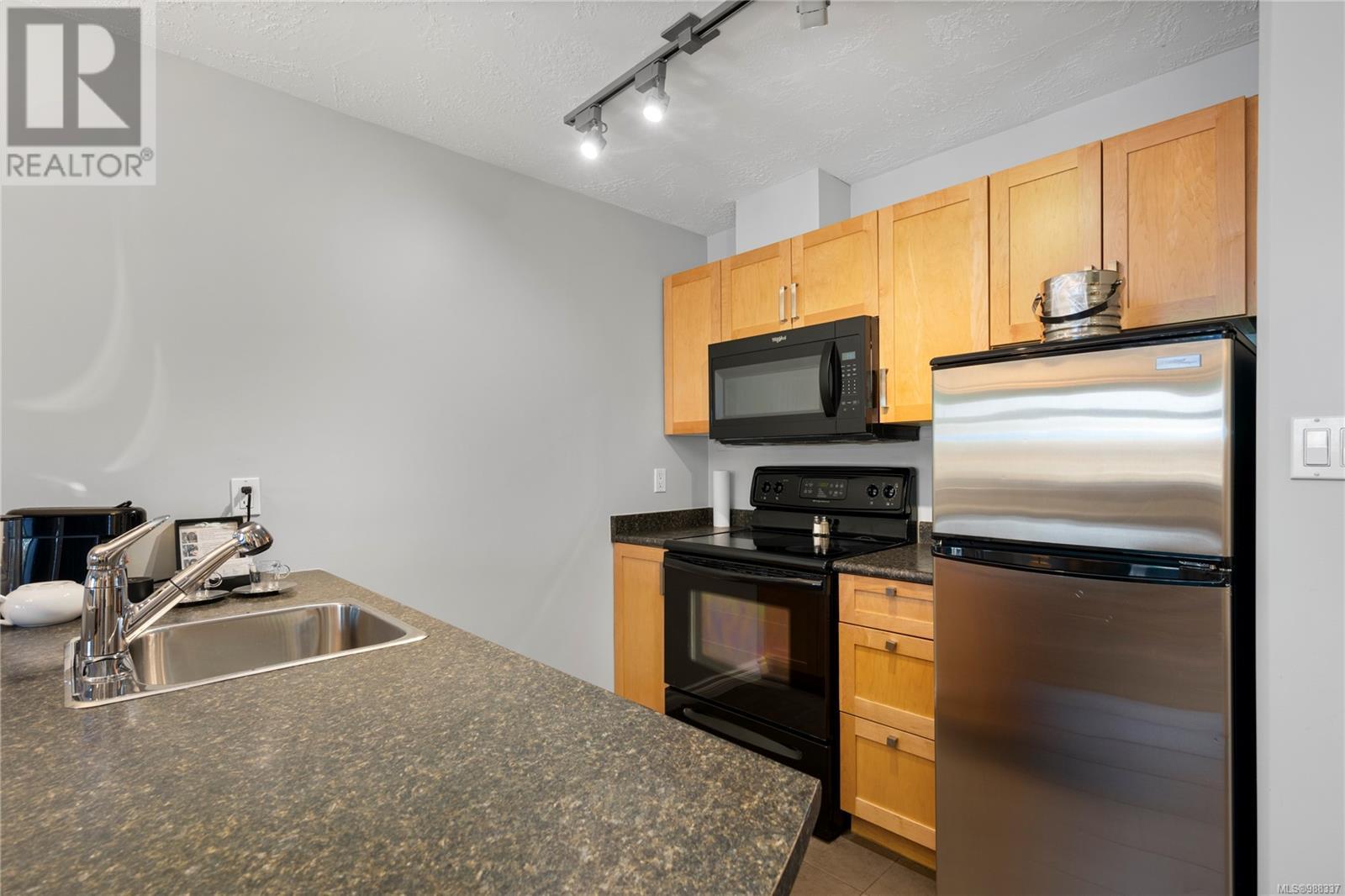 210D 1800 Riverside Lane, Courtenay real estate listing 988337
