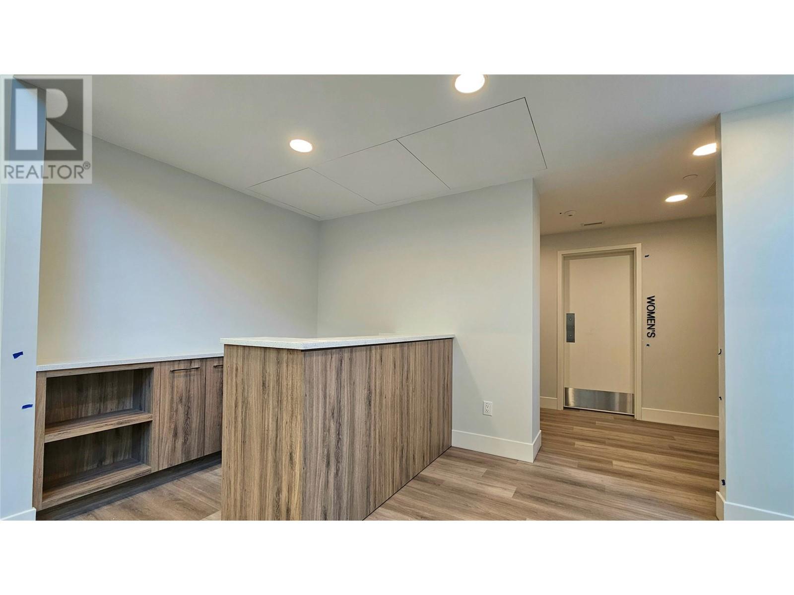 PH3 3699 Capozzi Road, Kelowna
