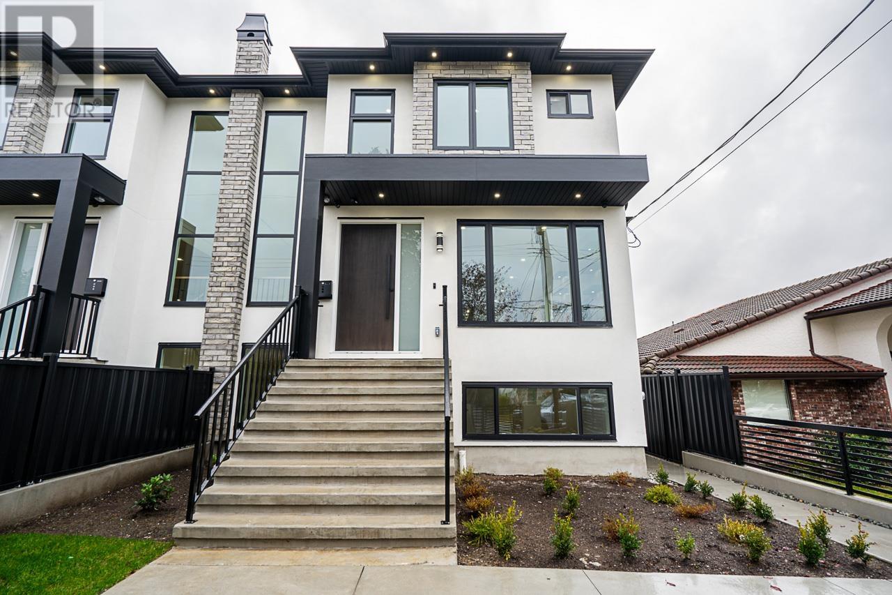 6150 NAPIER STREET, Burnaby