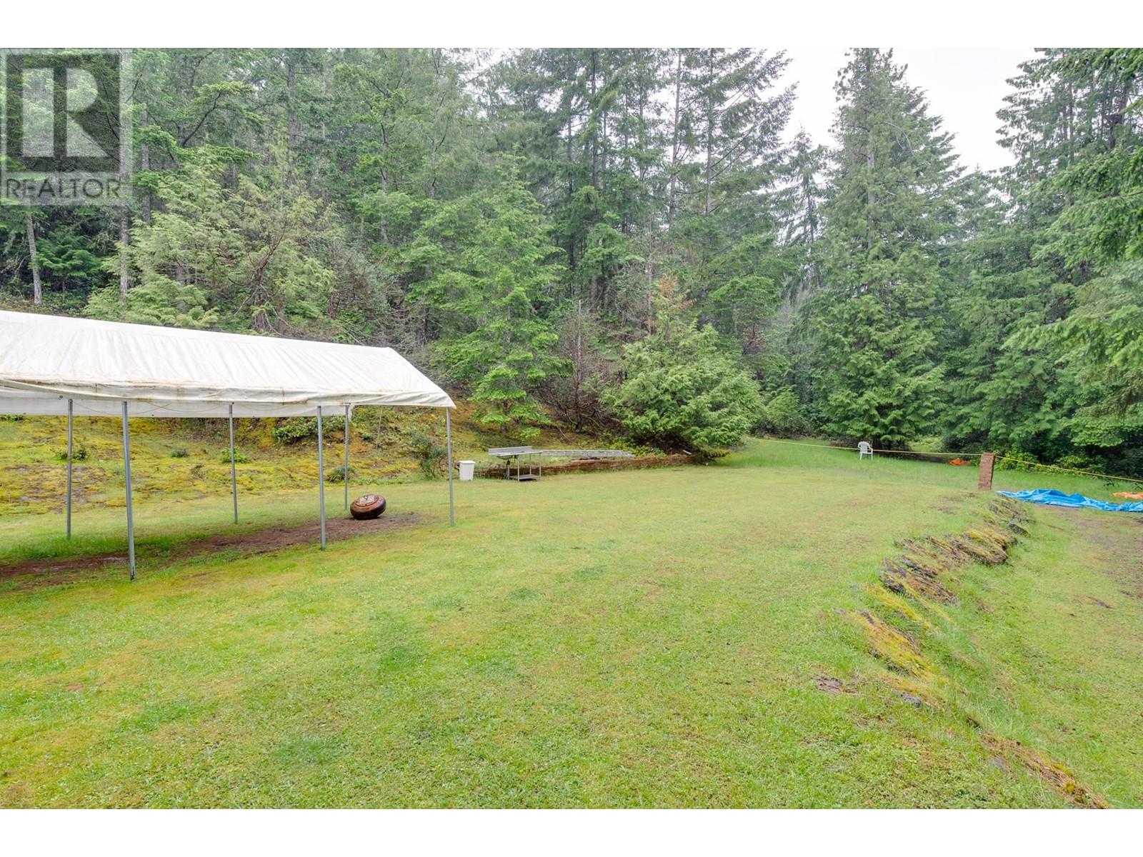 570 WAUGH ROAD, Mayne Island