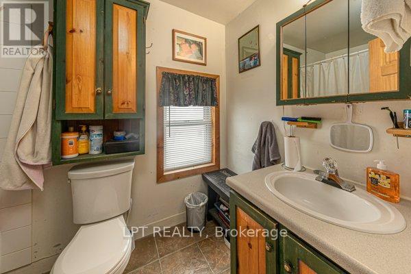 Photo 37 of 59 Centre Street N, Greater Napanee ON