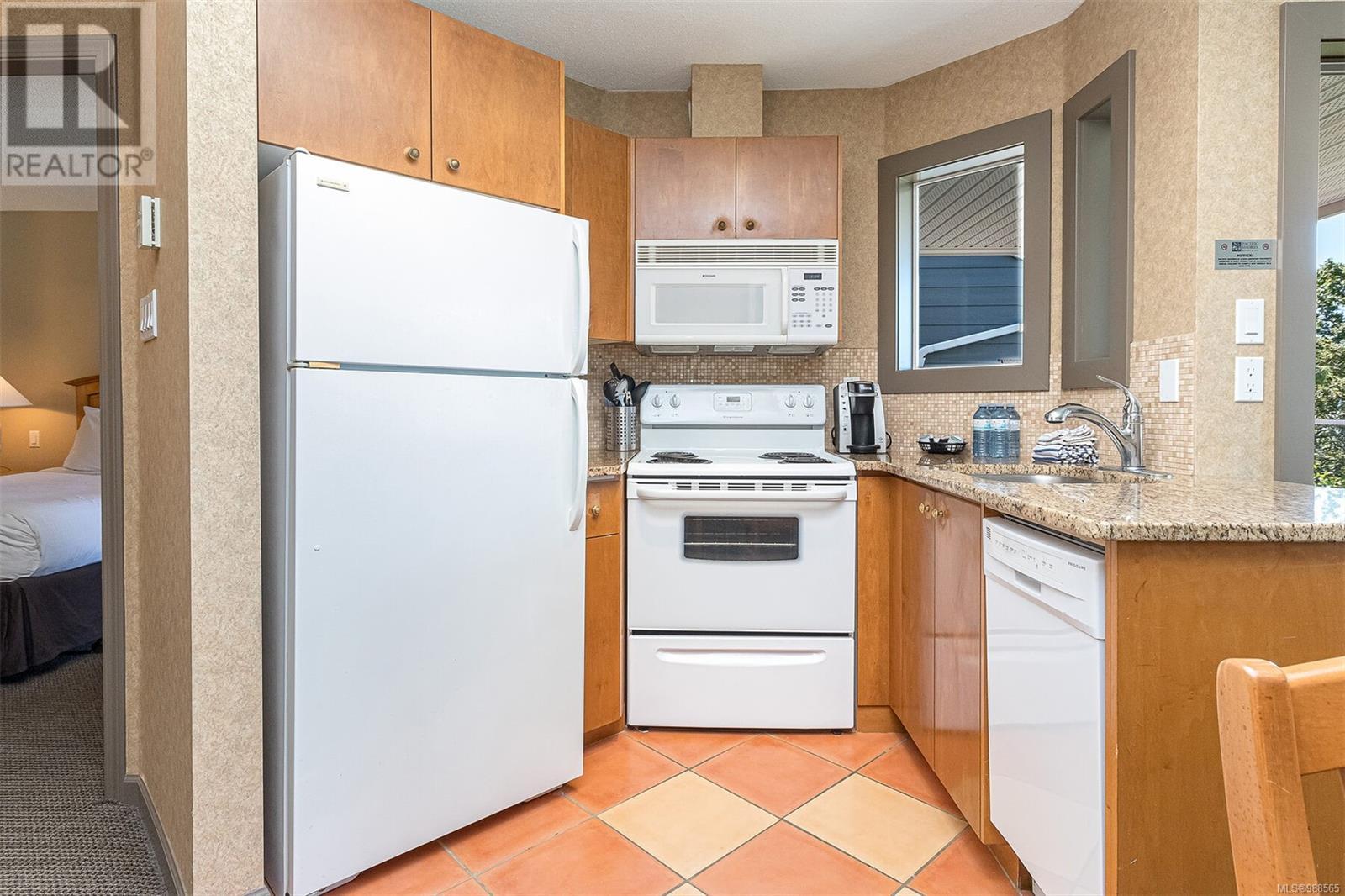 721 1600 Stroulger Rd, Nanoose Bay