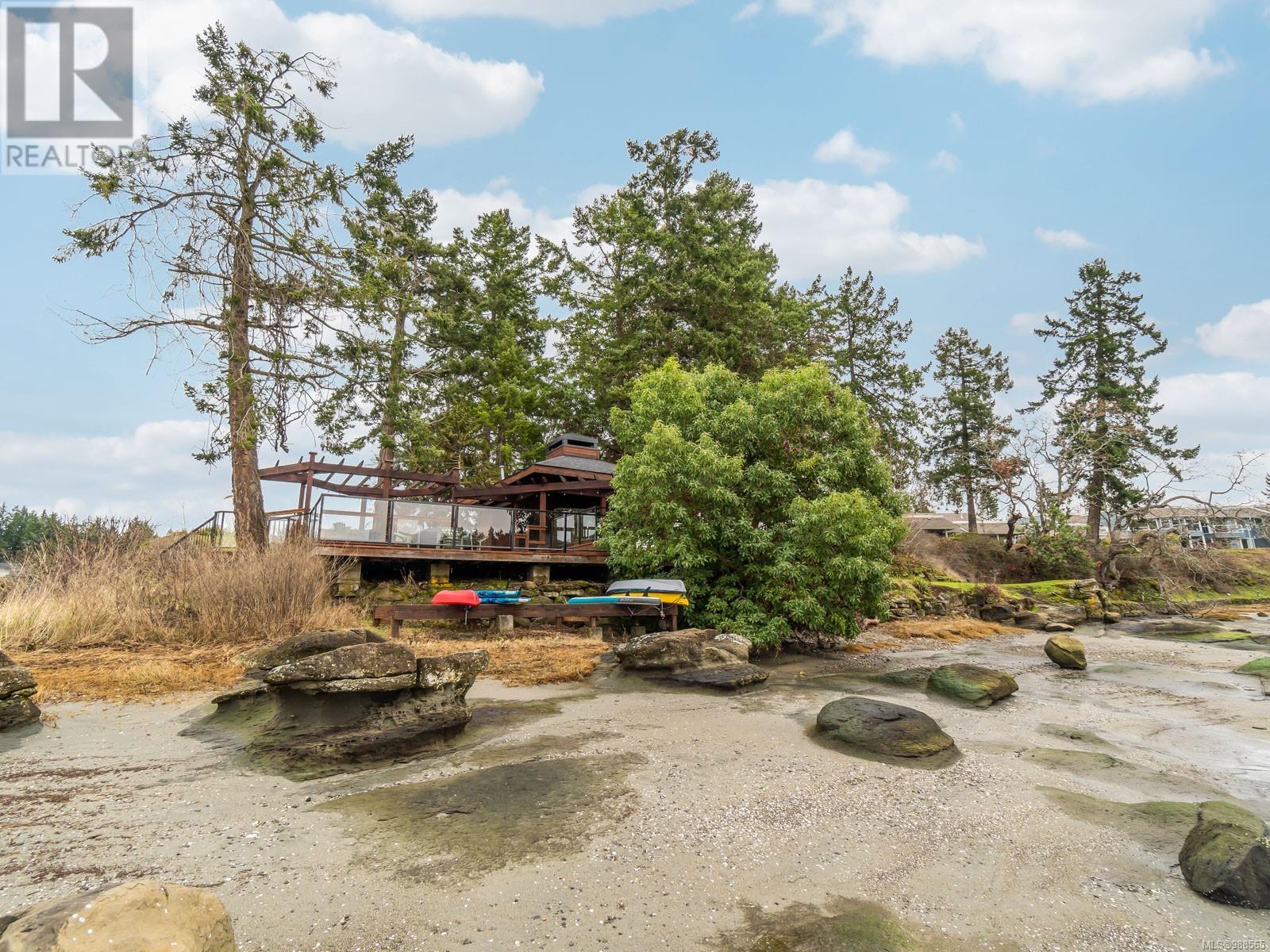 721 1600 Stroulger Rd, Nanoose Bay
