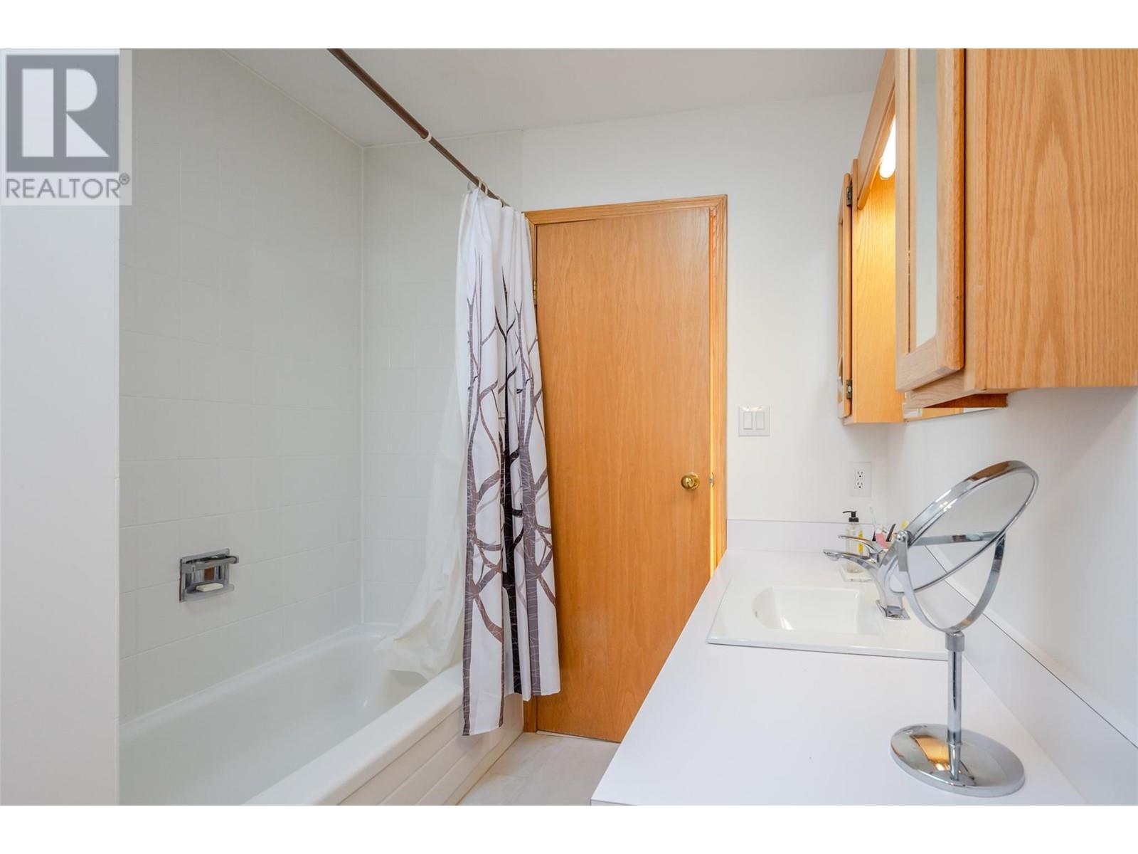 840 Uplands Avenue, Penticton