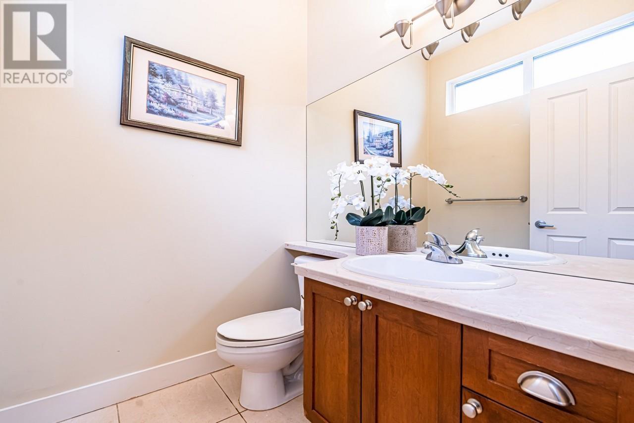 7465 LAUREL STREET, Vancouver