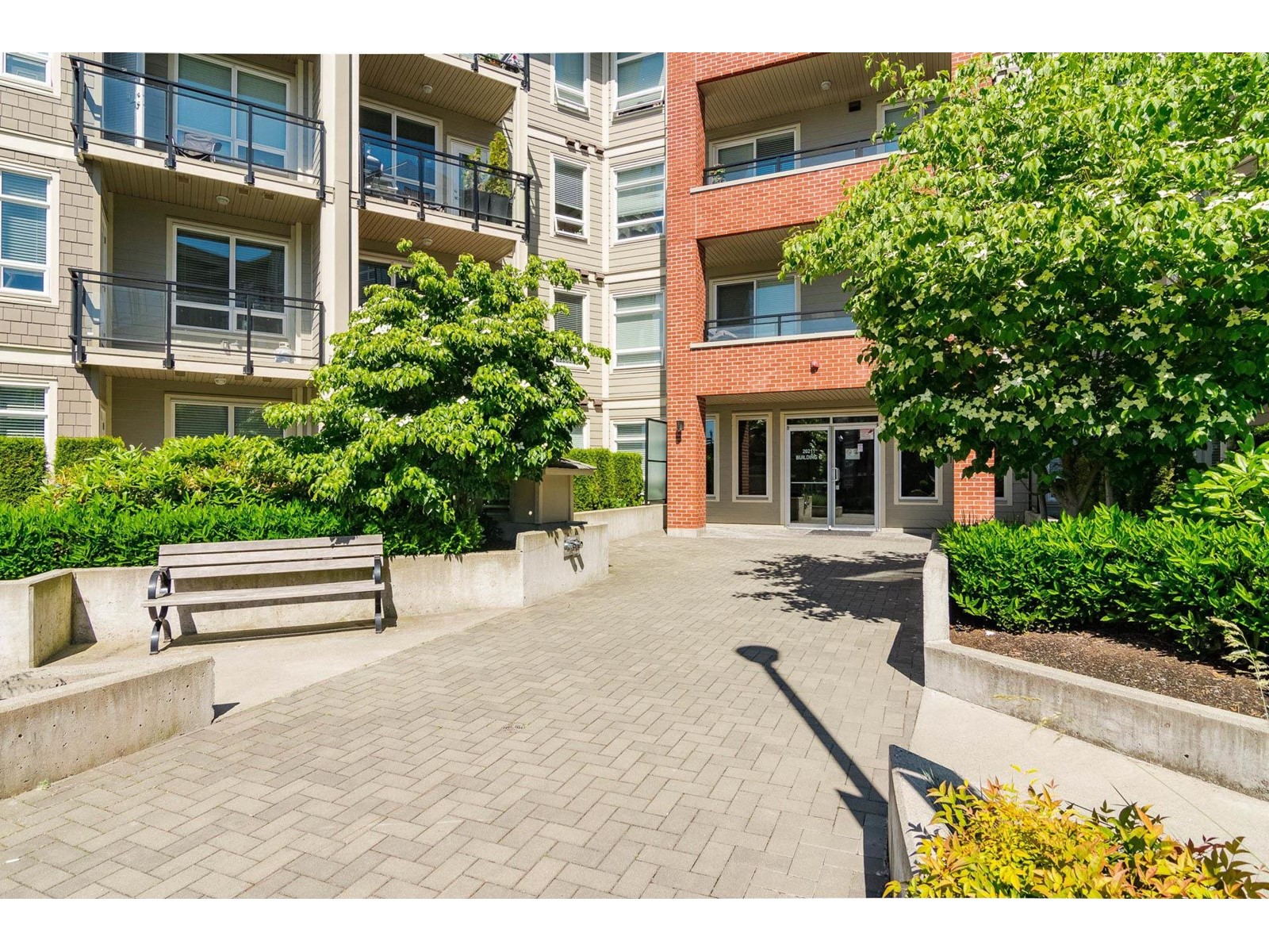 D107 20211 66 AVENUE, Langley real estate listing R2967501