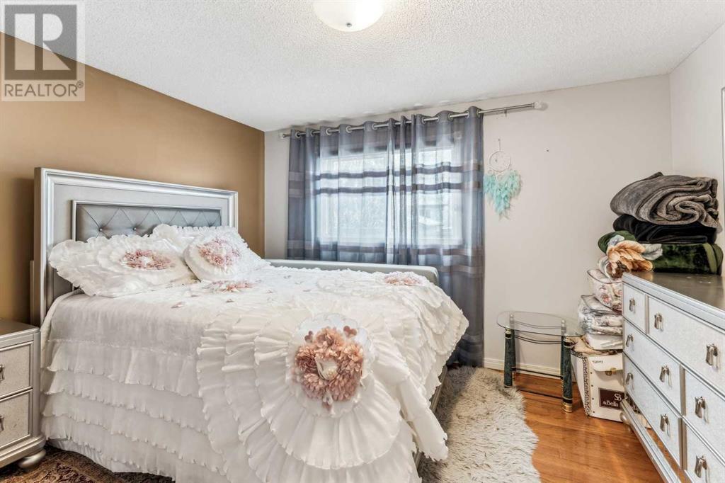 Single Family House Bungalow for Sale in  Martinwood Place NE Martindale Calgary 