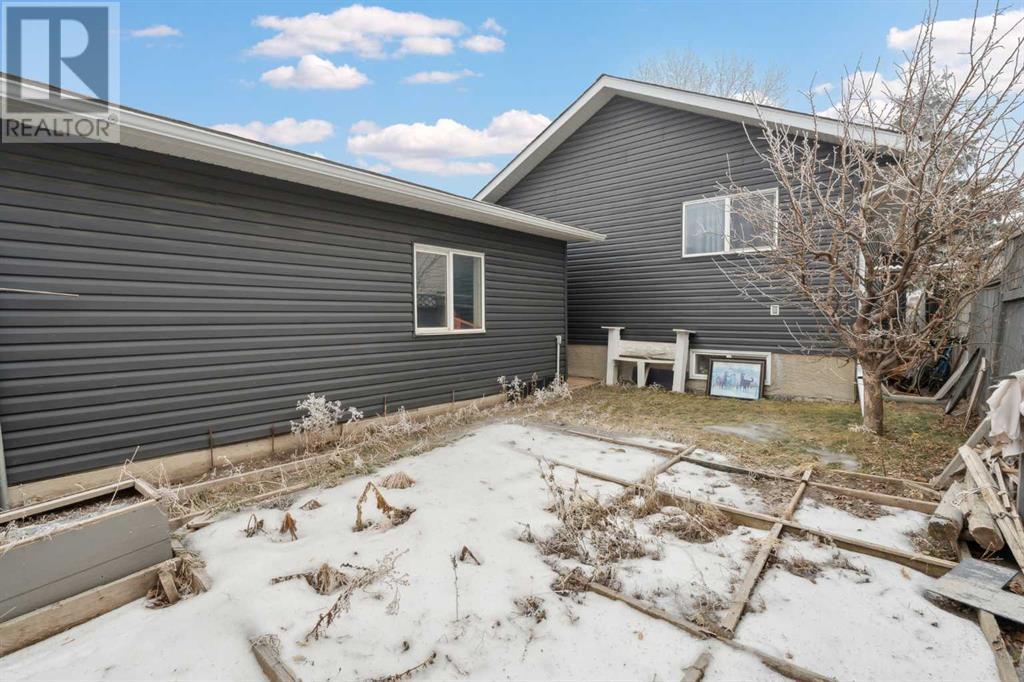 Single Family House Bungalow for Sale in  Martinwood Place NE Martindale Calgary 