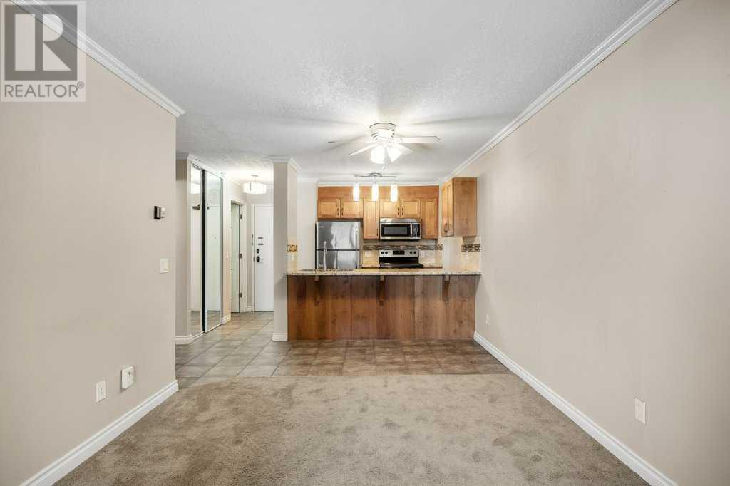 Single Family House High rise for Sale in    Avenue SW Eau Claire Calgary 