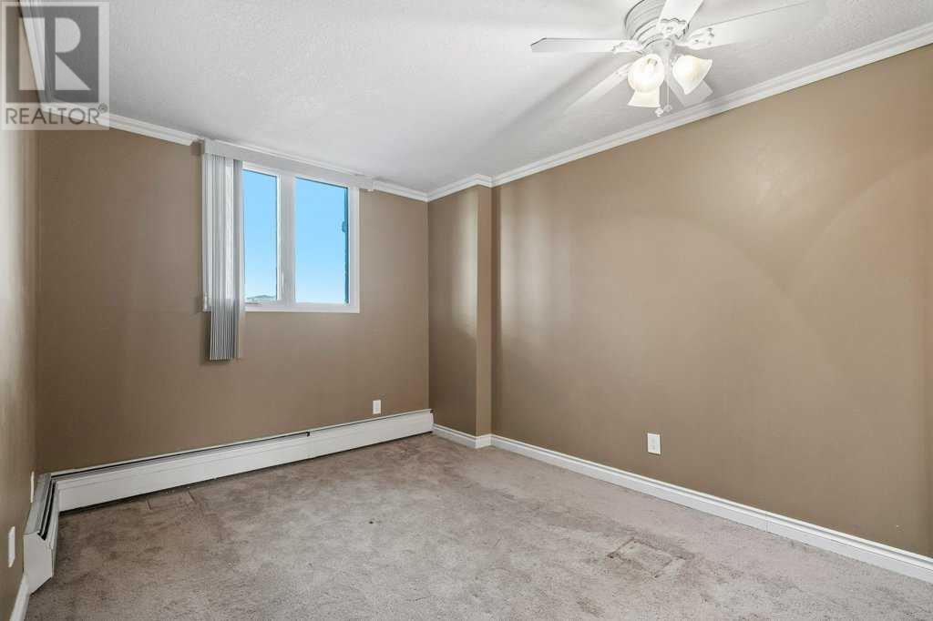 Single Family House High rise for Sale in    Avenue SW Eau Claire Calgary 