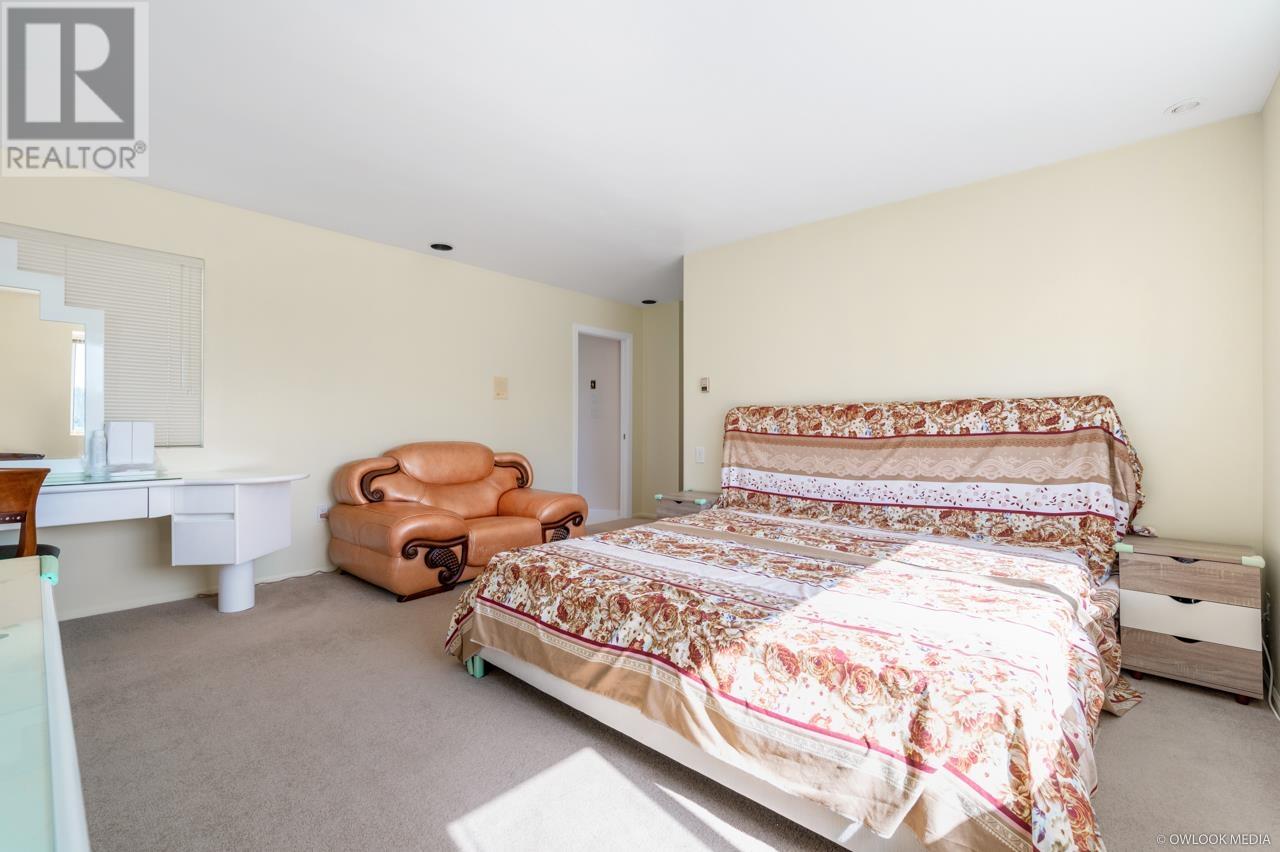 Photo 13 of 1428 W 58th Avenue, Vancouver BC