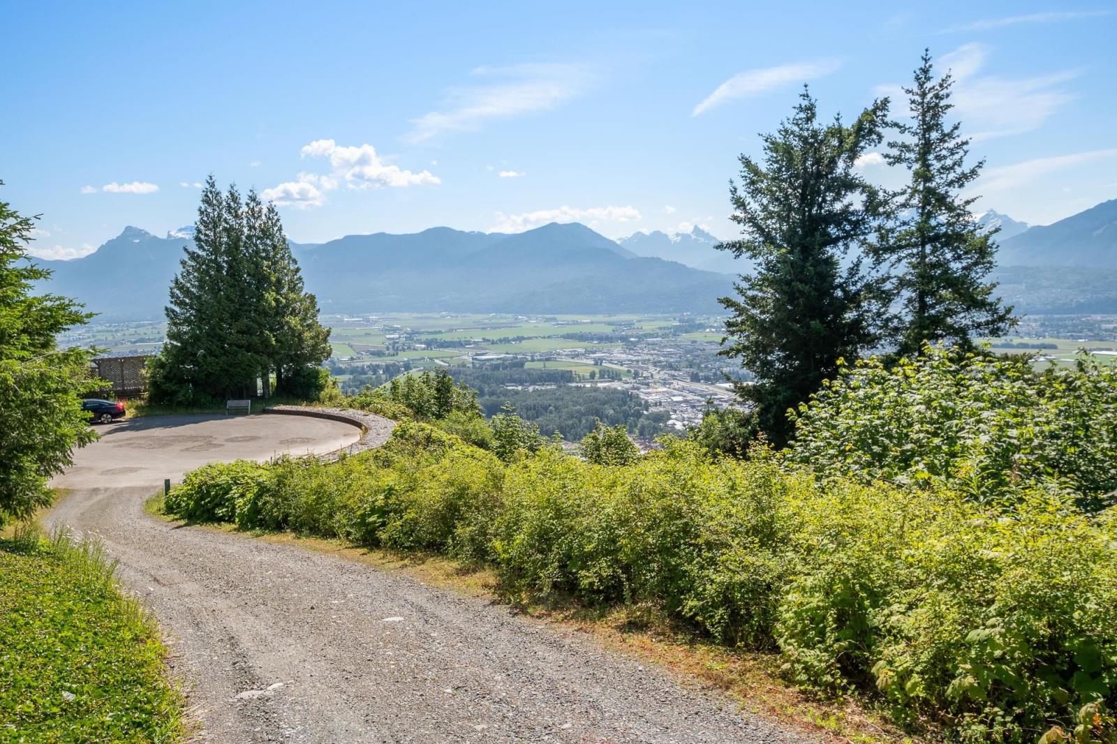 43620 BRACKEN DRIVE, Chilliwack Mountain, Chilliwack