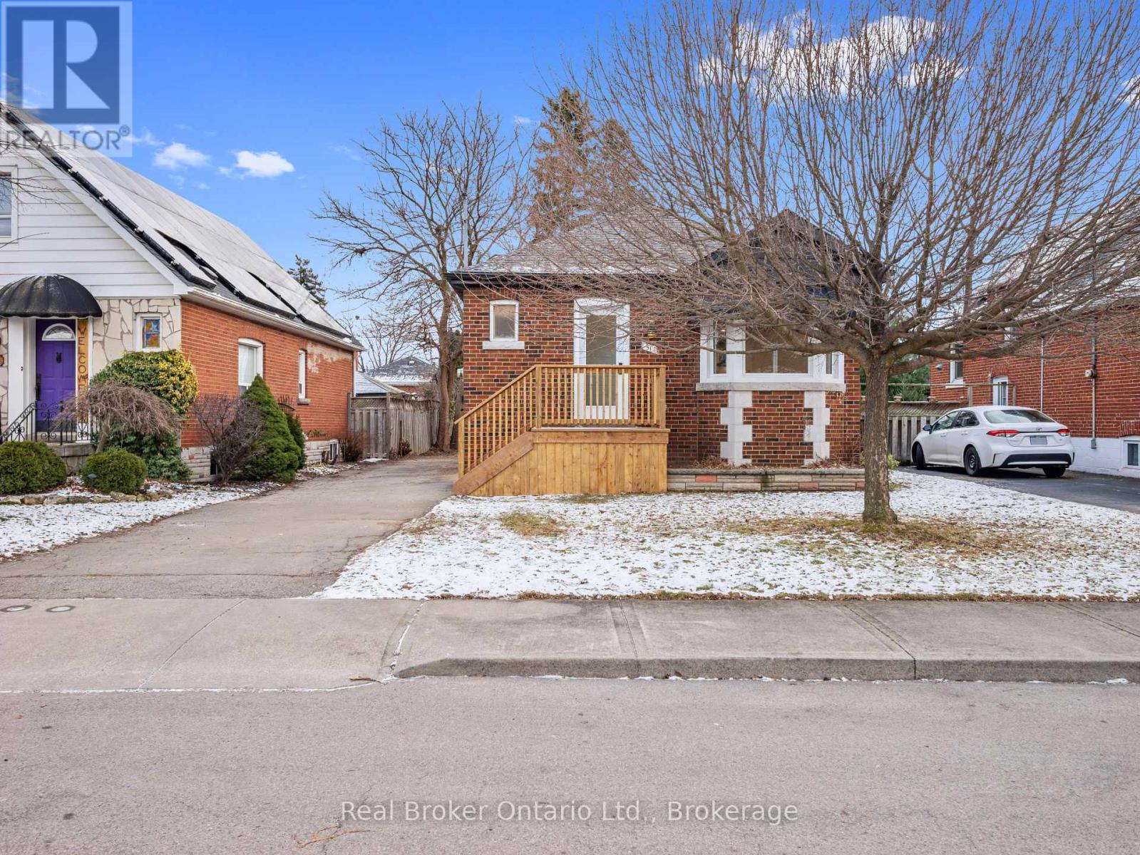 Single Family House Raised bungalow for Sale in  WOODBRIDGE ROAD Hamilton (Rosedale) 